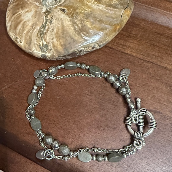 Merchant #4 Pyrite Toggle - Picture 4 of 4